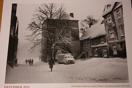 &copy; <a class='unglow' target='_blank' href='https://de.wikipedia.org/wiki/Harry_Hardenberg'>Harry Hardenberg</a>
16.10.2015 23:05:51
Stralsund, wie es gestern war
Galerie